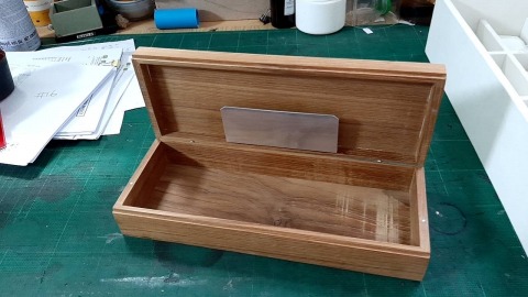 รับทำกล่องไม้ตามสั่ง 